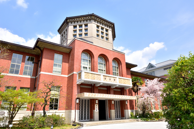 京都大学